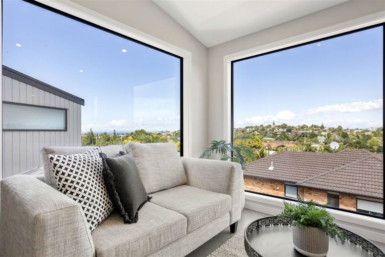 Photo of property in 5b Reynolds Place, Torbay, Auckland, 0630