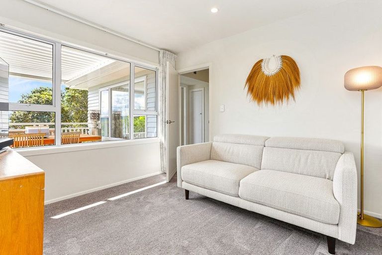 Photo of property in 93 Taylor Road, Mangere Bridge, Auckland, 2022