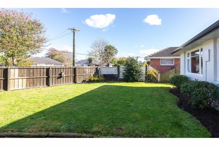 Photo of property in 1/106 Harris Crescent, Papanui, Christchurch, 8053