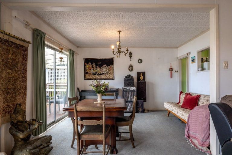 Photo of property in 16 Beach Parade, Oneroa, Waiheke Island, 1081