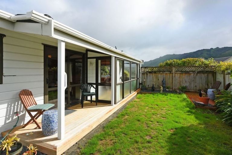 Photo of property in 10 Roband Crescent, Brown Owl, Upper Hutt, 5018