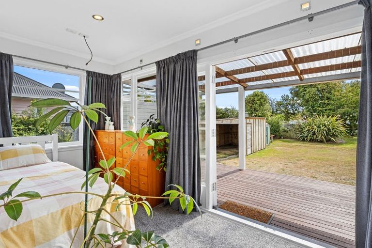 Photo of property in 215 Breezes Road, Aranui, Christchurch, 8061