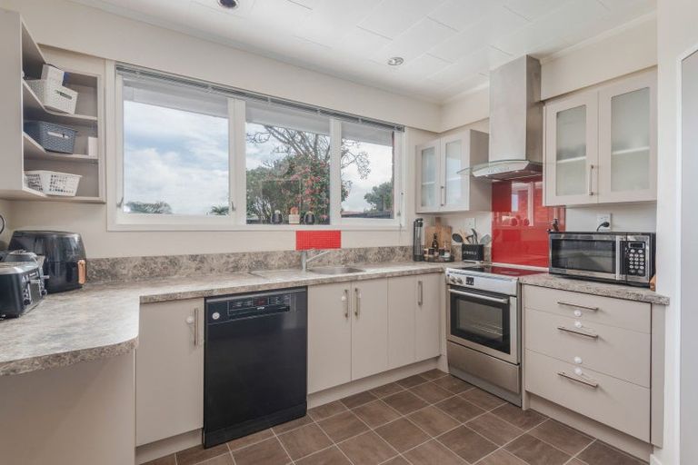 Photo of property in 108 Buick Crescent, Awapuni, Palmerston North, 4412