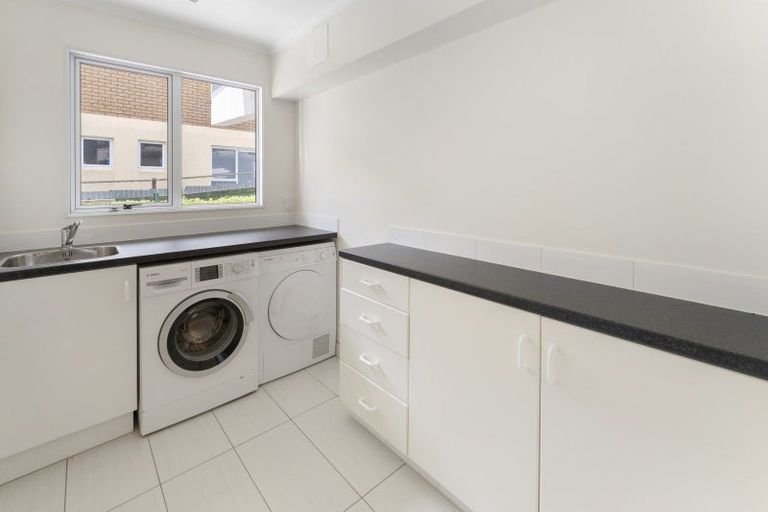 Photo of property in 39-53 Waikawa Road, Picton, 7220