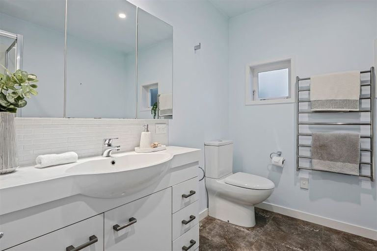 Photo of property in 152 Riverlaw Terrace, Saint Martins, Christchurch, 8022