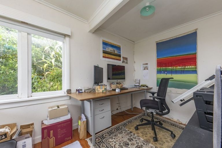 Photo of property in 29 Rayner Road, Piha, New Lynn, 0772