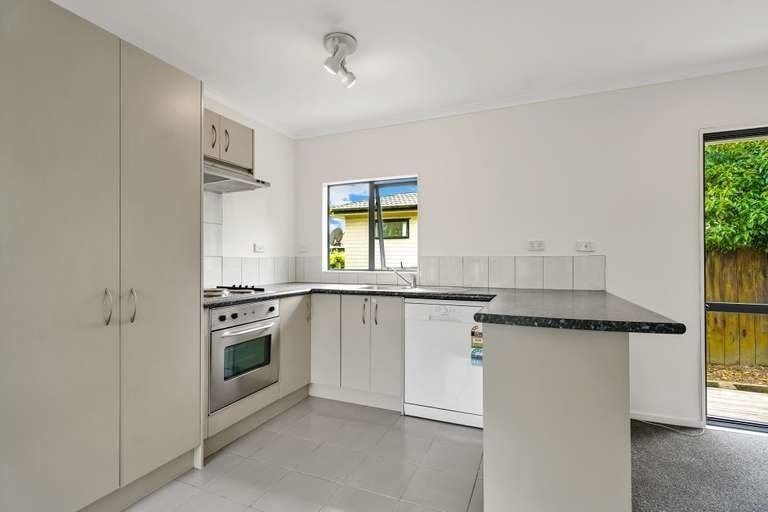 Photo of property in 13a Mawney Road, Henderson, Auckland, 0610