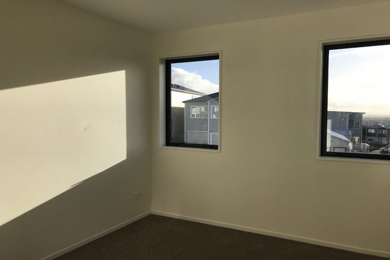 Photo of property in 70 Joseph Street, Flat Bush, Auckland, 2019