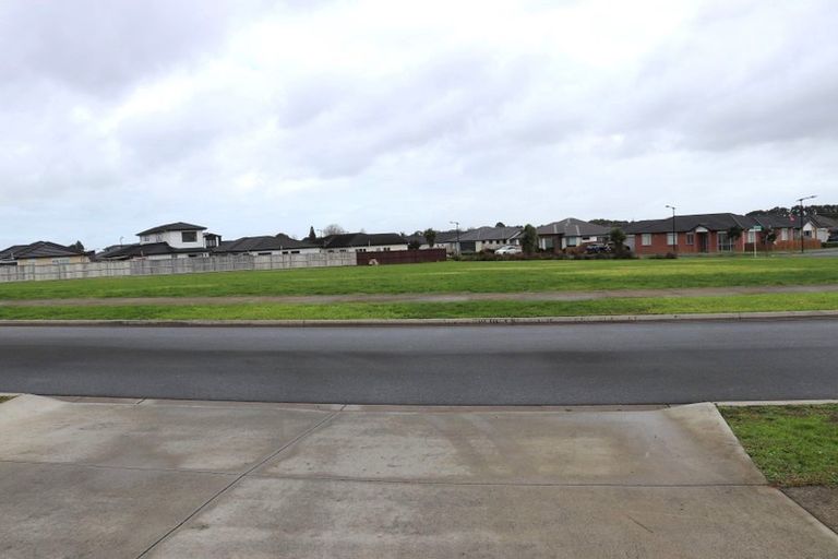 Photo of property in 3 Fermi Lane, Papakura, 2110