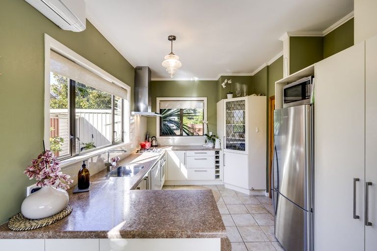 Photo of property in 61 Napier Terrace, Hospital Hill, Napier, 4110