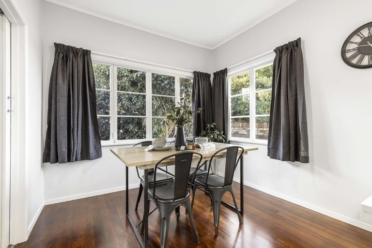 Photo of property in 34 Hillcrest Road, Hillcrest, Hamilton, 3216