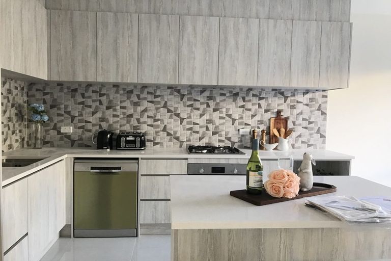 Photo of property in 70 Joseph Street, Flat Bush, Auckland, 2019