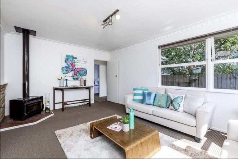 Photo of property in 14 Sunhaven Avenue, Glenfield, Auckland, 0629