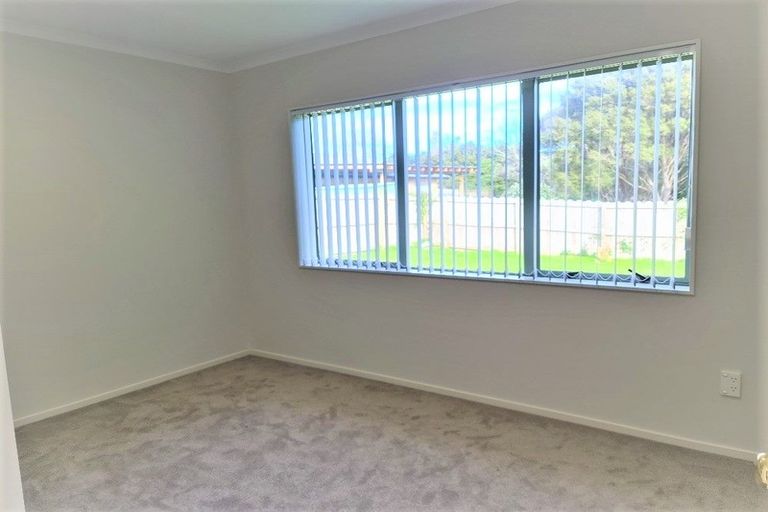 Photo of property in 71 Medvale Avenue, Flat Bush, Auckland, 2019