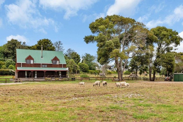 Photo of property in 63 Marsden Point Road, Ruakaka, 0116