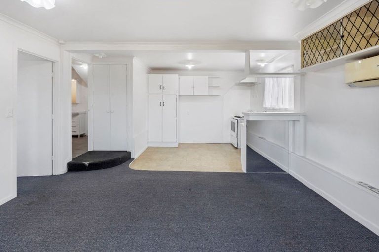 Photo of property in 10 Memorial Drive, Parahaki, Whangarei, 0112