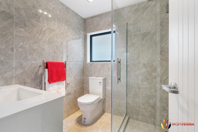 Photo of property in 8c Mahon Place, Papatoetoe, Auckland, 2025