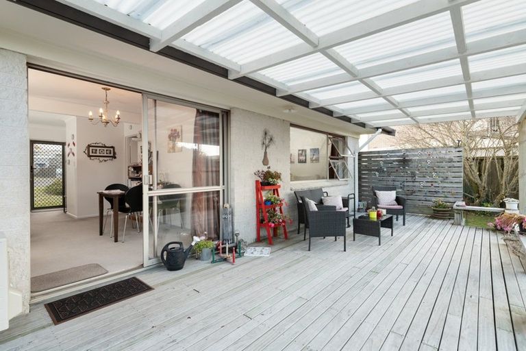 Photo of property in 35 Smiths Road, Matua, Tauranga, 3110