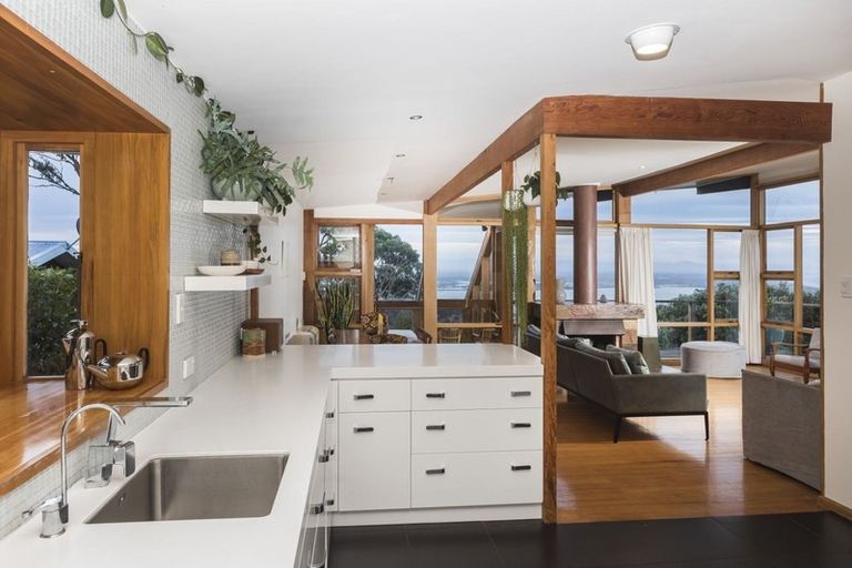 Photo of property in 126 Panorama Road, Clifton, Christchurch, 8081