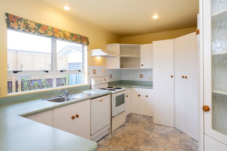 Photo of property in 92 Beach Road, Haumoana, 4102