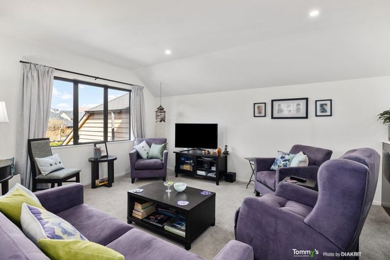 Photo of property in 25 Futuna Close, Karori, Wellington, 6012