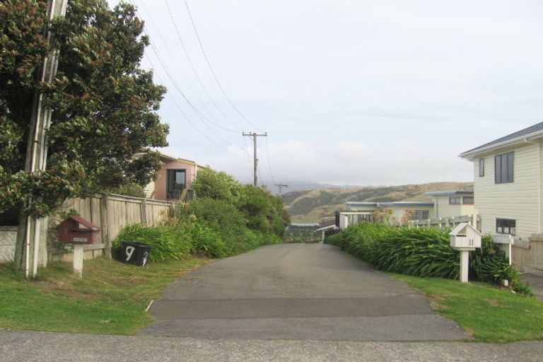 Photo of property in 11a Walker Avenue, Paremata, Porirua, 5026