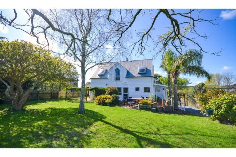 Photo of property in 28 Reinga Road, Kerikeri, 0230