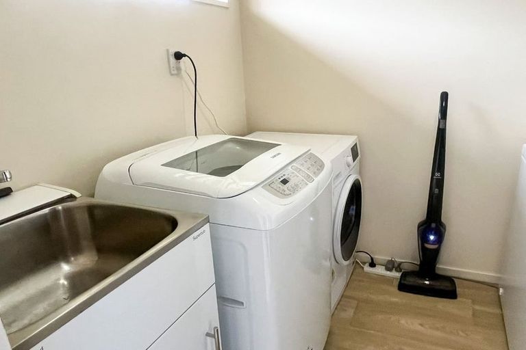 Photo of property in 31 Laing Crescent, Heathcote Valley, Christchurch, 8022