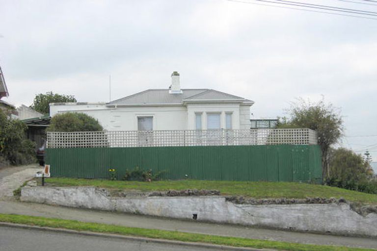Photo of property in 16 Wansbeck Street, South Hill, Oamaru, 9400