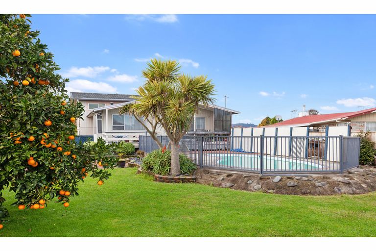 Photo of property in 25 Rata Avenue, Edgecumbe, 3120