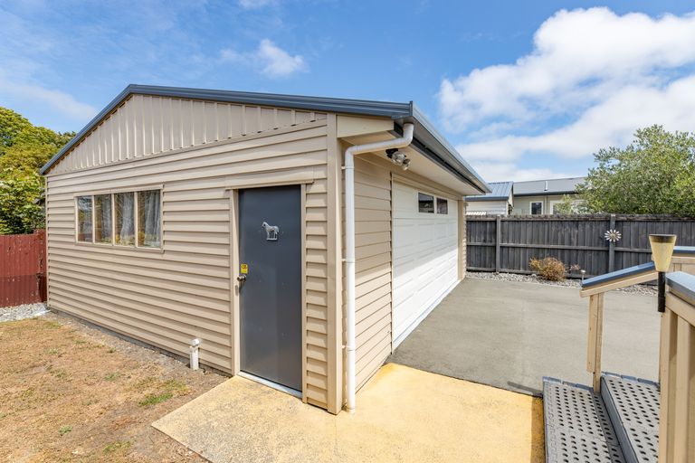 Photo of property in 681 Main North Road, Belfast, Christchurch, 8051