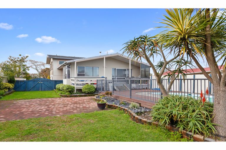 Photo of property in 25 Rata Avenue, Edgecumbe, 3120