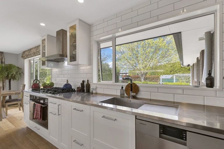 Photo of property in 32 Peacock Place, Swannanoa, Rangiora, 7475