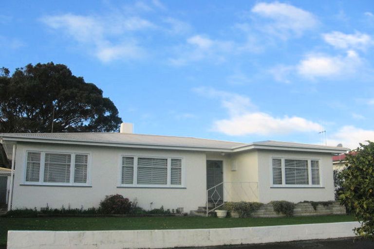 Photo of property in 5 Forbury Avenue, Takaro, Palmerston North, 4412