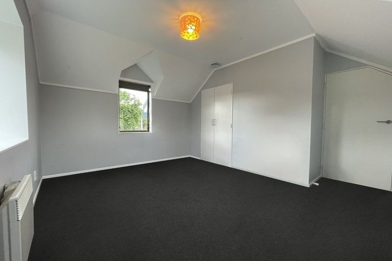 Photo of property in 1/44 Randwick Crescent, Moera, Lower Hutt, 5010