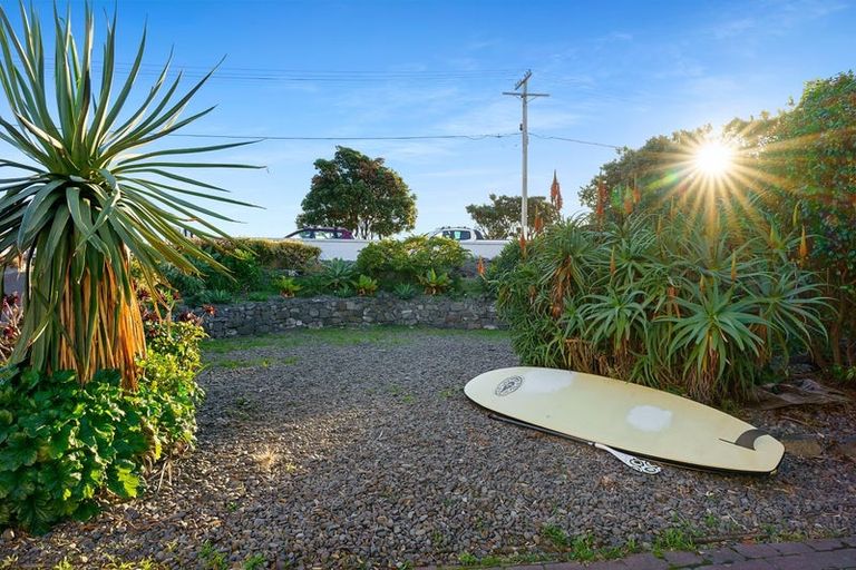 Photo of property in 93 Marine Parade, Paraparaumu Beach, Paraparaumu, 5032
