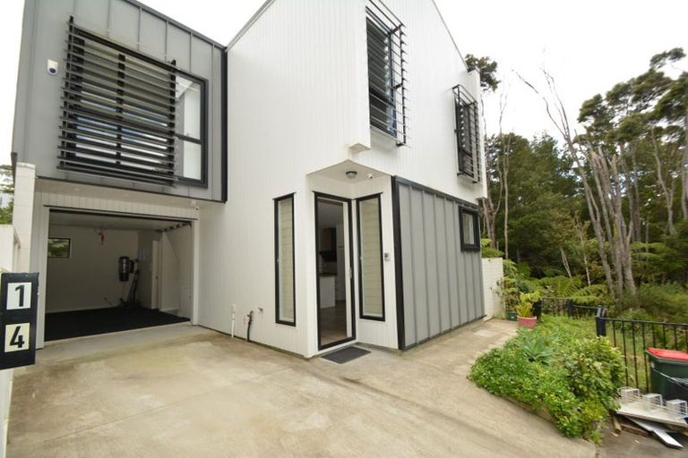 Photo of property in 14 Mohaka Way, Albany Heights, Auckland, 0632