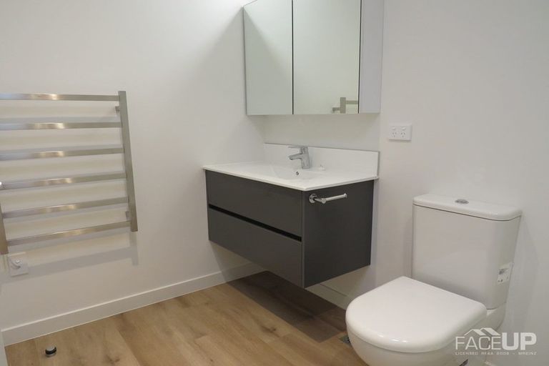 Photo of property in 28 Walter Merton Road, Hobsonville, Auckland, 0616