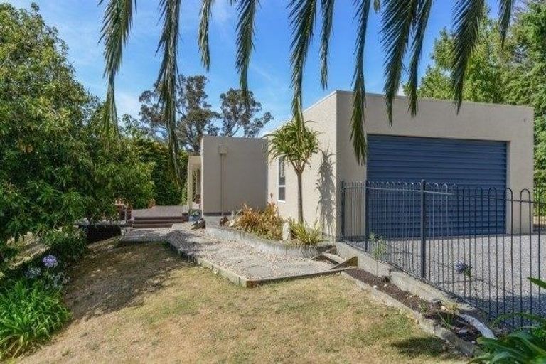 Photo of property in 55 Oak Road, Poraiti, Napier, 4112