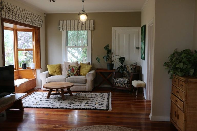 Photo of property in 29 Princess Street, Martinborough, 5711