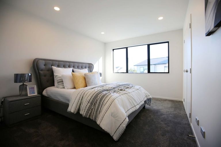 Photo of property in 25 Tannaghmore Drive, Flat Bush, Auckland, 2019