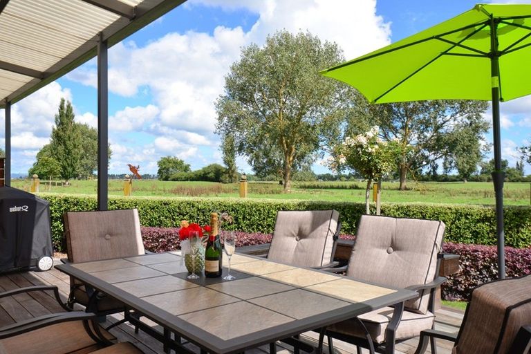 Photo of property in 22 Reynolds Drive, Glenview, Hamilton, 3206