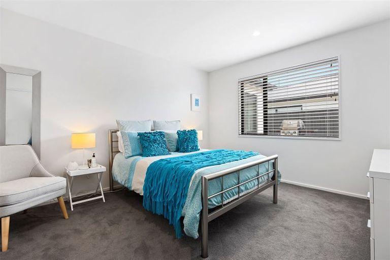 Photo of property in 12 Pakohe Street, Pegasus, 7612
