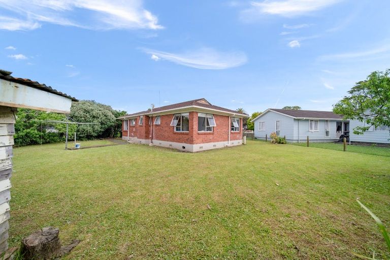 Photo of property in 15 Penderford Place, Mangere East, Auckland, 2024
