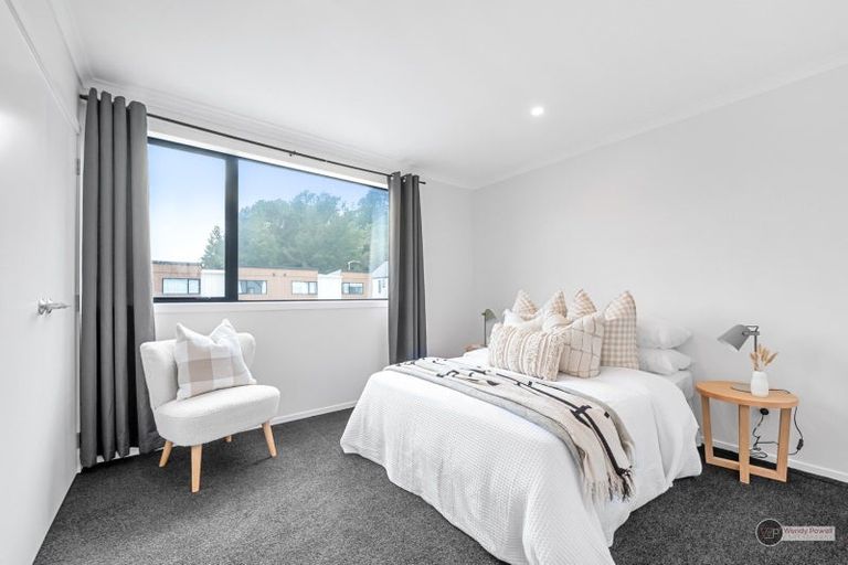 Photo of property in 15 Doug Jensen Street, Wallaceville, Upper Hutt, 5018