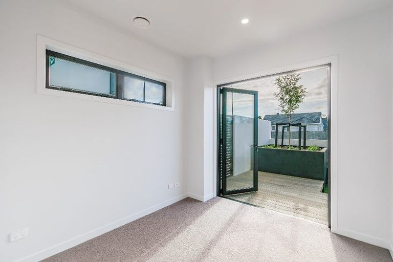 Photo of property in Frank Sargeson Apts, 1/74g Anzac Street, Takapuna, Auckland, 0622