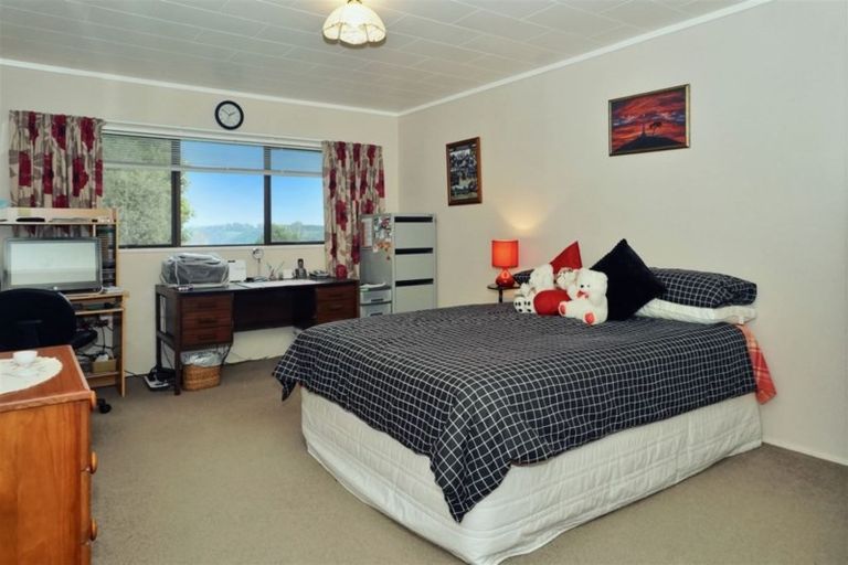 Photo of property in 1568a Old Coach Road, Pukehina, 3186