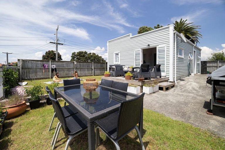 Photo of property in 7 Tay Street, Mount Maunganui, 3116