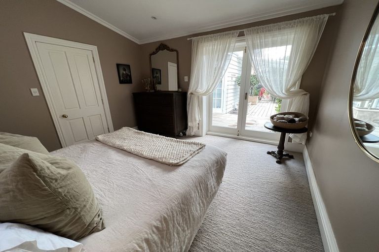 Photo of property in 2/2 Calliope Road, Devonport, Auckland, 0624