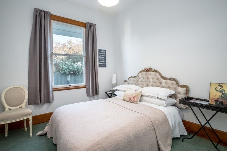 Photo of property in 33 Daniel Street, Martinborough, 5711